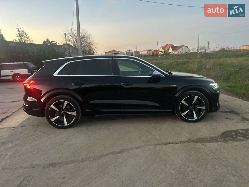 Внедорожник / Кроссовер Audi e-tron S 2022 в Одессе фото 59 Внедорожник / Кроссовер Audi e-tron S 2022 в Одессе