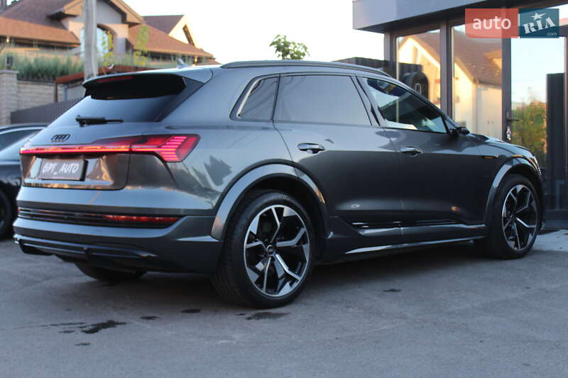 Внедорожник / Кроссовер Audi e-tron S 2022 в Киеве