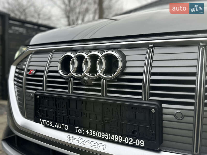 Позашляховик / Кросовер Audi e-tron S 2022 в Луцьку