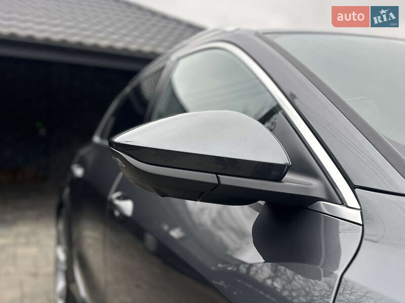 Позашляховик / Кросовер Audi e-tron S 2022 в Луцьку