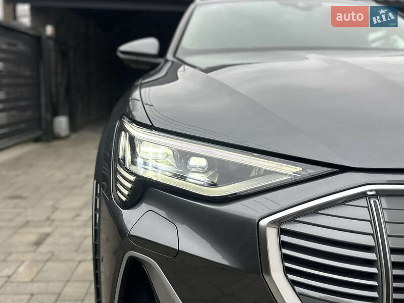 Позашляховик / Кросовер Audi e-tron S 2022 в Луцьку