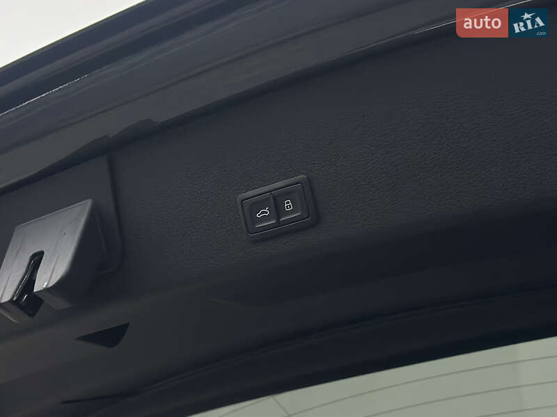 Позашляховик / Кросовер Audi e-tron S 2022 в Луцьку