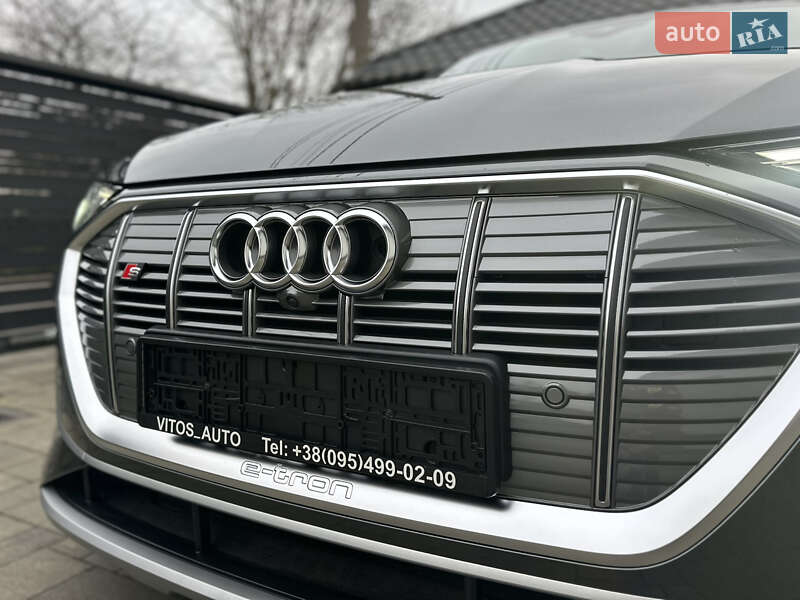 Позашляховик / Кросовер Audi e-tron S 2022 в Луцьку