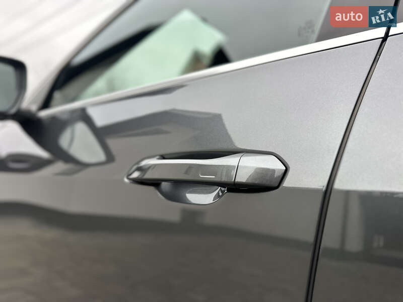 Позашляховик / Кросовер Audi e-tron S 2022 в Луцьку