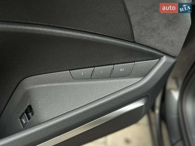 Позашляховик / Кросовер Audi e-tron S 2022 в Луцьку