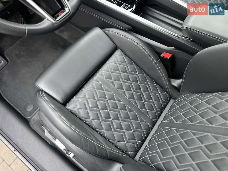 Позашляховик / Кросовер Audi e-tron S 2022 в Луцьку