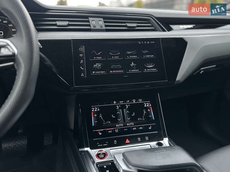 Позашляховик / Кросовер Audi e-tron S 2022 в Луцьку