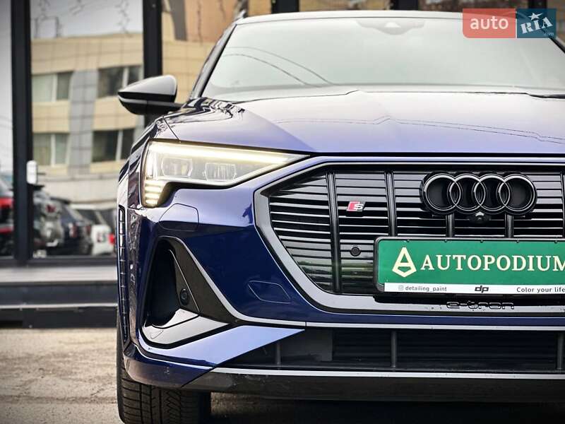 Внедорожник / Кроссовер Audi e-tron S 2021 в Киеве