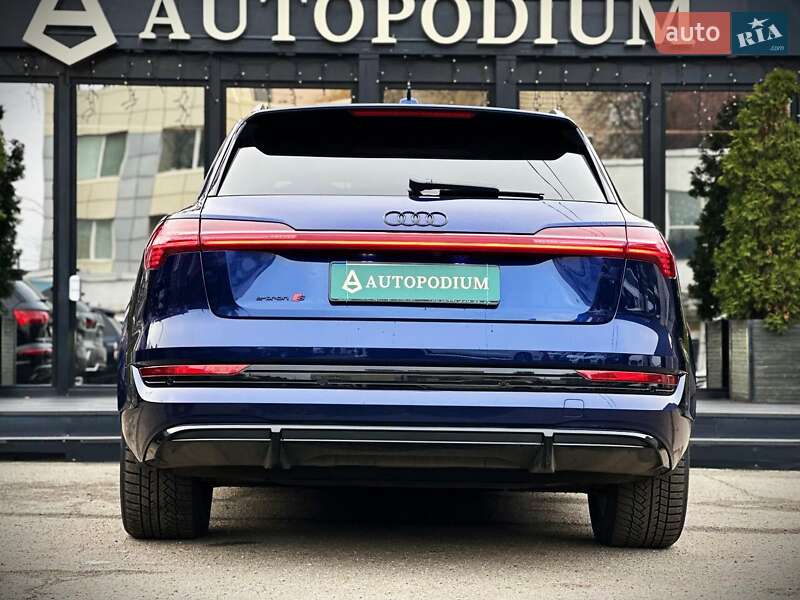 Внедорожник / Кроссовер Audi e-tron S 2021 в Киеве