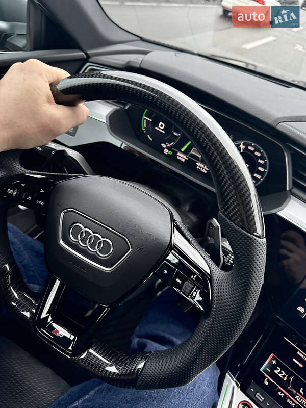 Внедорожник / Кроссовер Audi e-tron S 2022 в Киеве фото 11 Внедорожник / Кроссовер Audi e-tron S 2022 в Киеве
