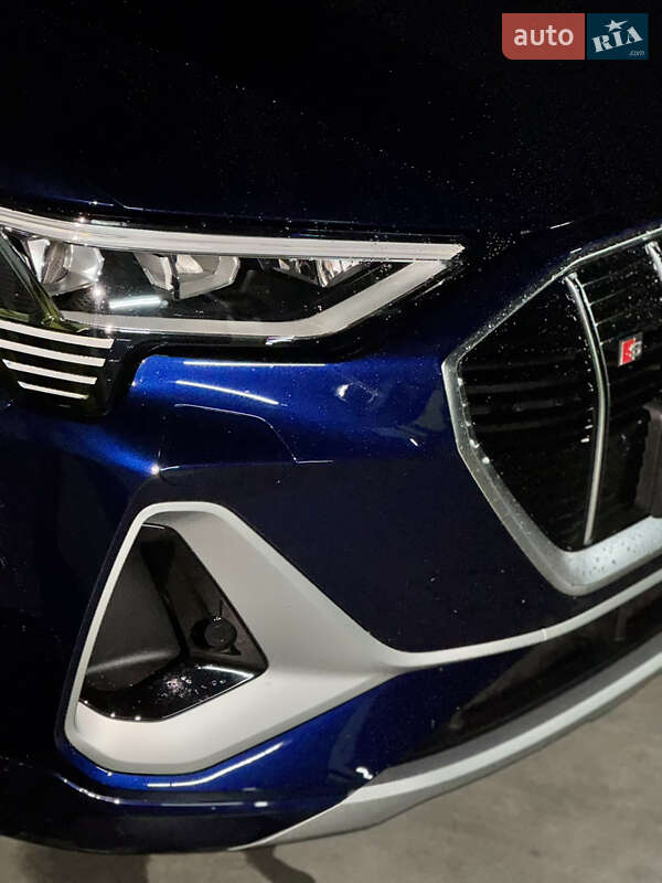 Внедорожник / Кроссовер Audi e-tron S 2022 в Киеве фото 7 Внедорожник / Кроссовер Audi e-tron S 2022 в Киеве