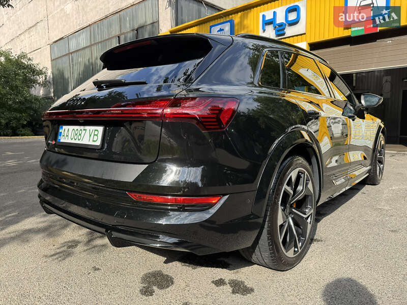 Внедорожник / Кроссовер Audi e-tron S 2021 в Киеве фото 5 Внедорожник / Кроссовер Audi e-tron S 2021 в Киеве
