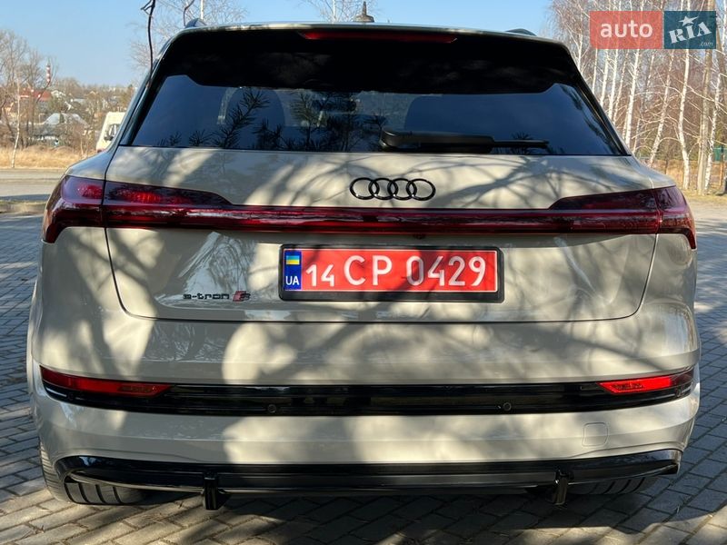 Внедорожник / Кроссовер Audi e-tron S 2022 в Ужгороде