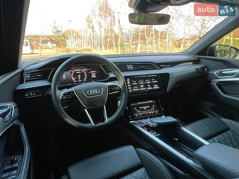 Внедорожник / Кроссовер Audi e-tron S 2022 в Ужгороде