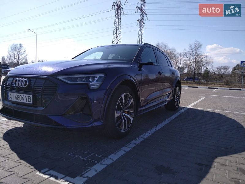 Внедорожник / Кроссовер Audi e-tron S 2022 в Киеве