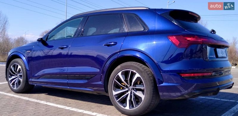 Внедорожник / Кроссовер Audi e-tron S 2022 в Киеве