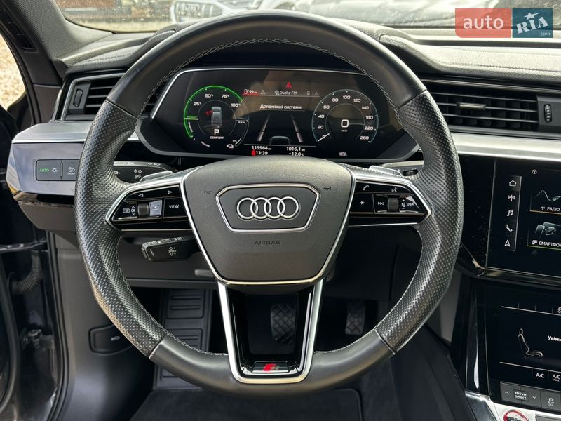 Позашляховик / Кросовер Audi e-tron S 2021 в Львові