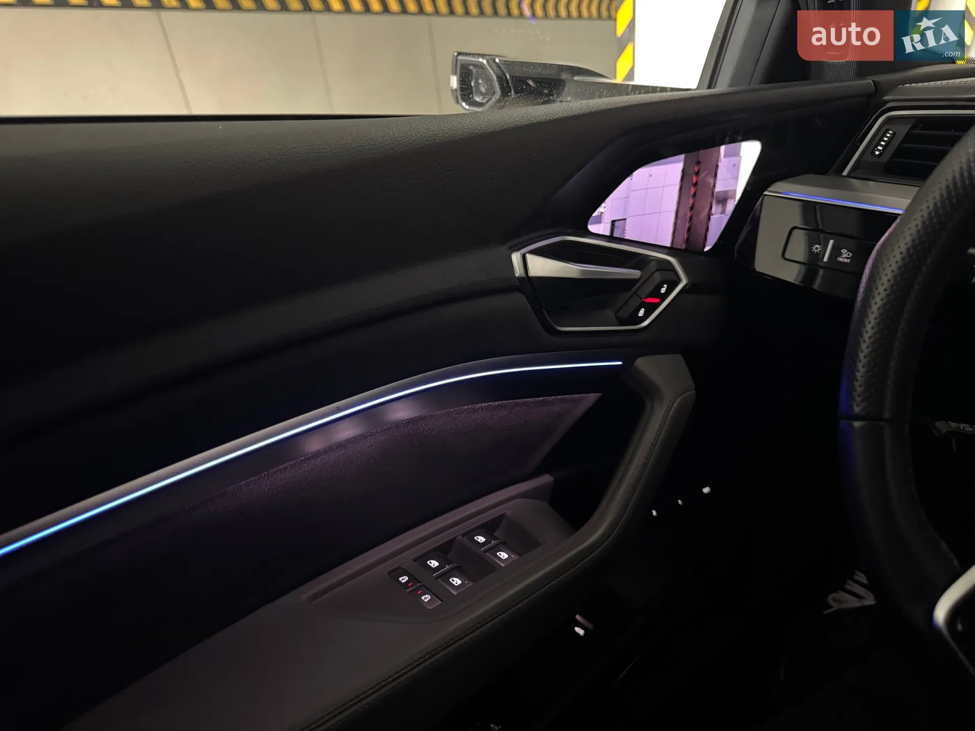 2022 Audi e-tron S - мініатюра 43