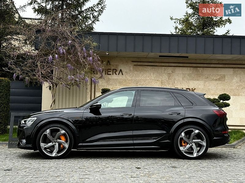 Внедорожник / Кроссовер Audi e-tron S 2022 в Львове фото 11 Внедорожник / Кроссовер Audi e-tron S 2022 в Львове