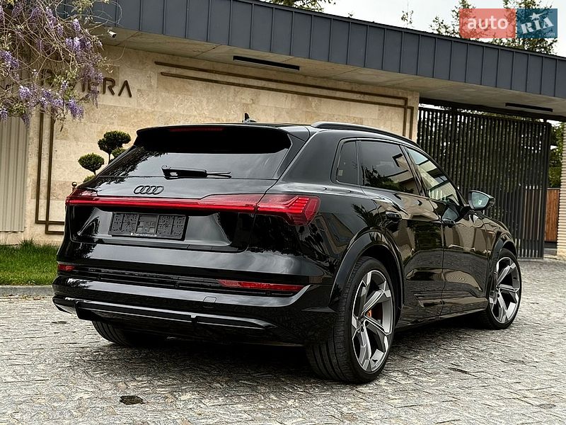 Внедорожник / Кроссовер Audi e-tron S 2022 в Львове фото 21 Внедорожник / Кроссовер Audi e-tron S 2022 в Львове