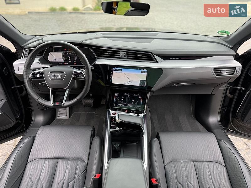 Внедорожник / Кроссовер Audi e-tron S 2022 в Львове фото 63 Внедорожник / Кроссовер Audi e-tron S 2022 в Львове