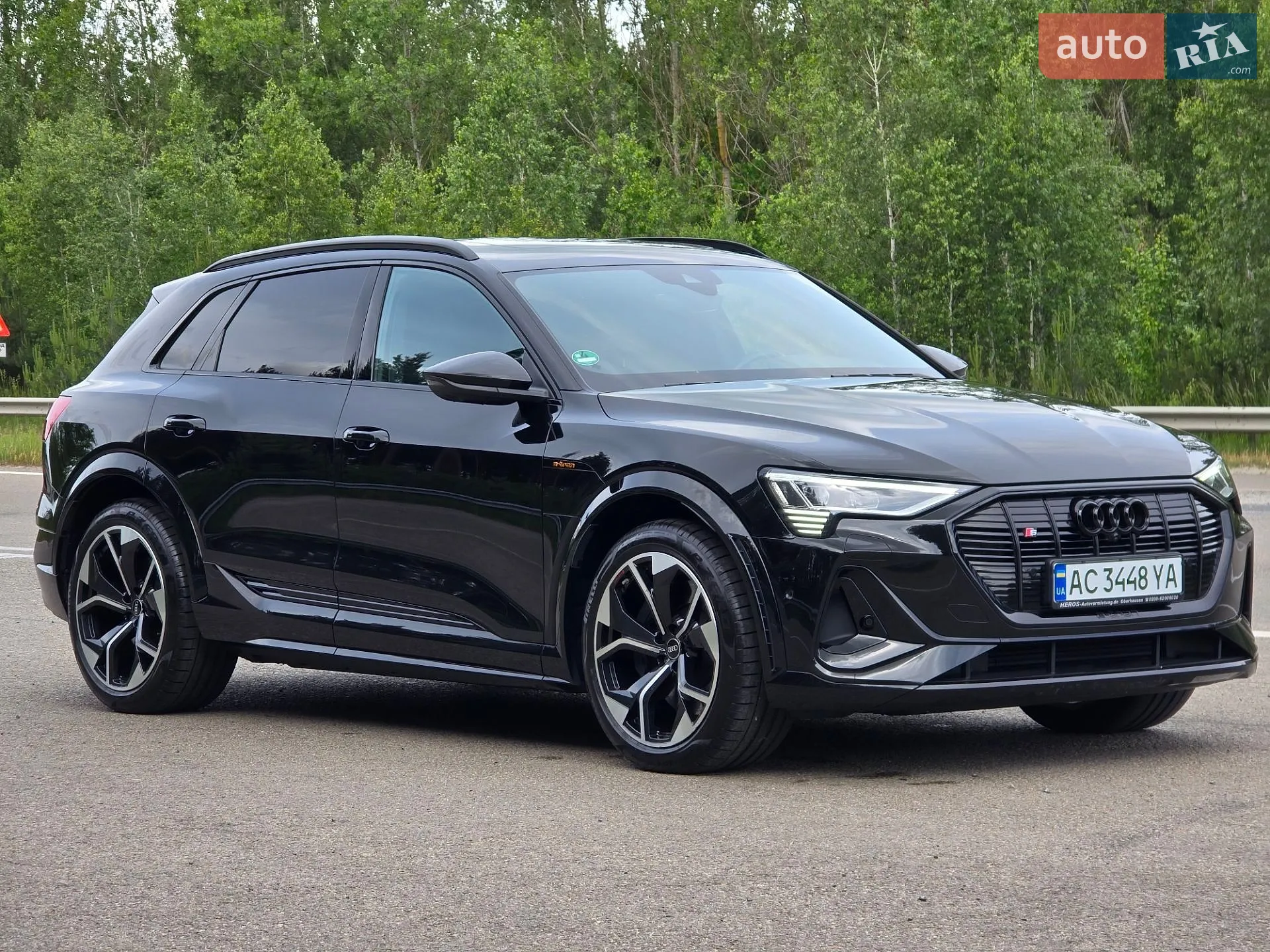 2022 Audi e-tron S - мініатюра 13