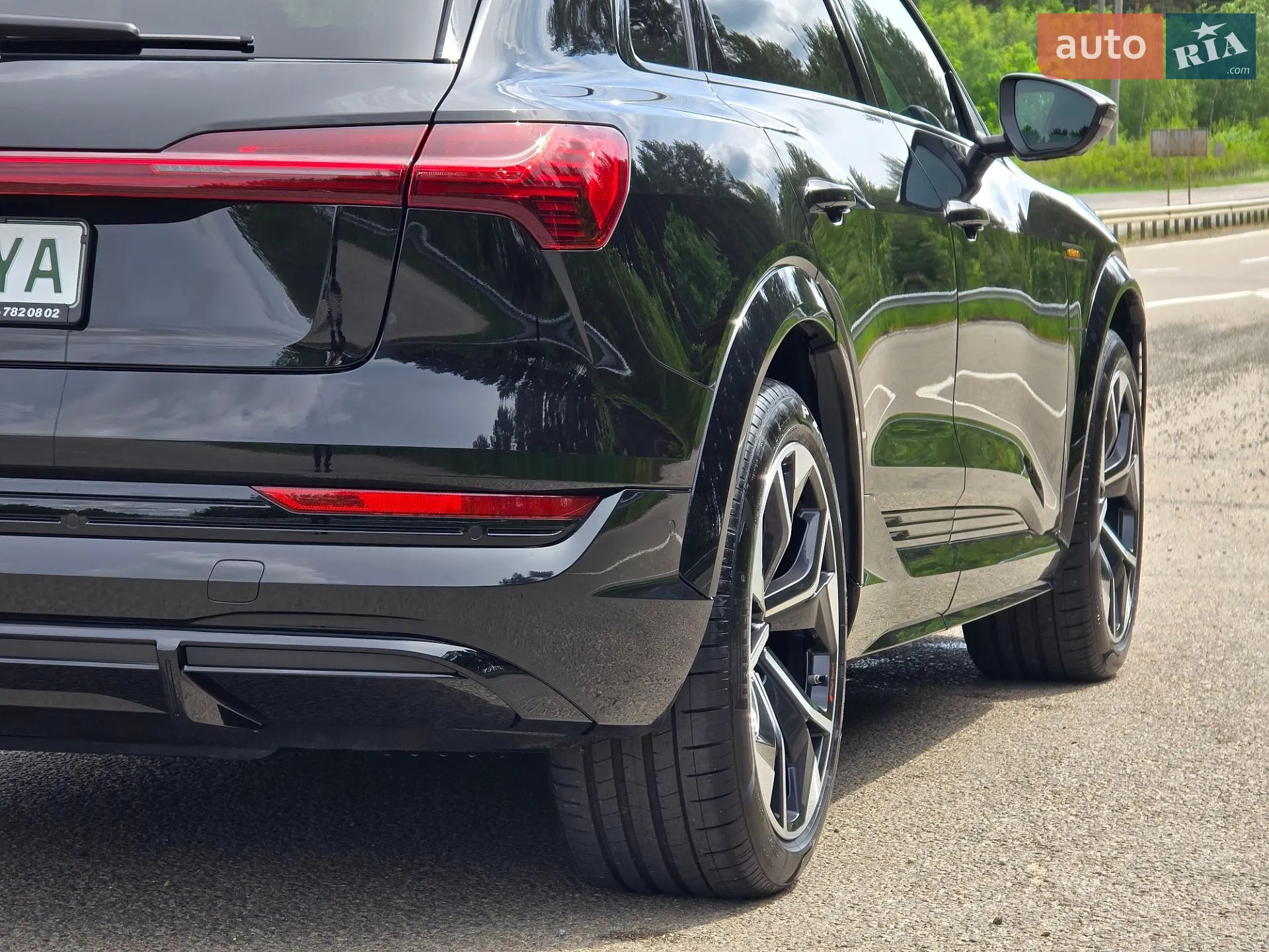 2022 Audi e-tron S - мініатюра 40