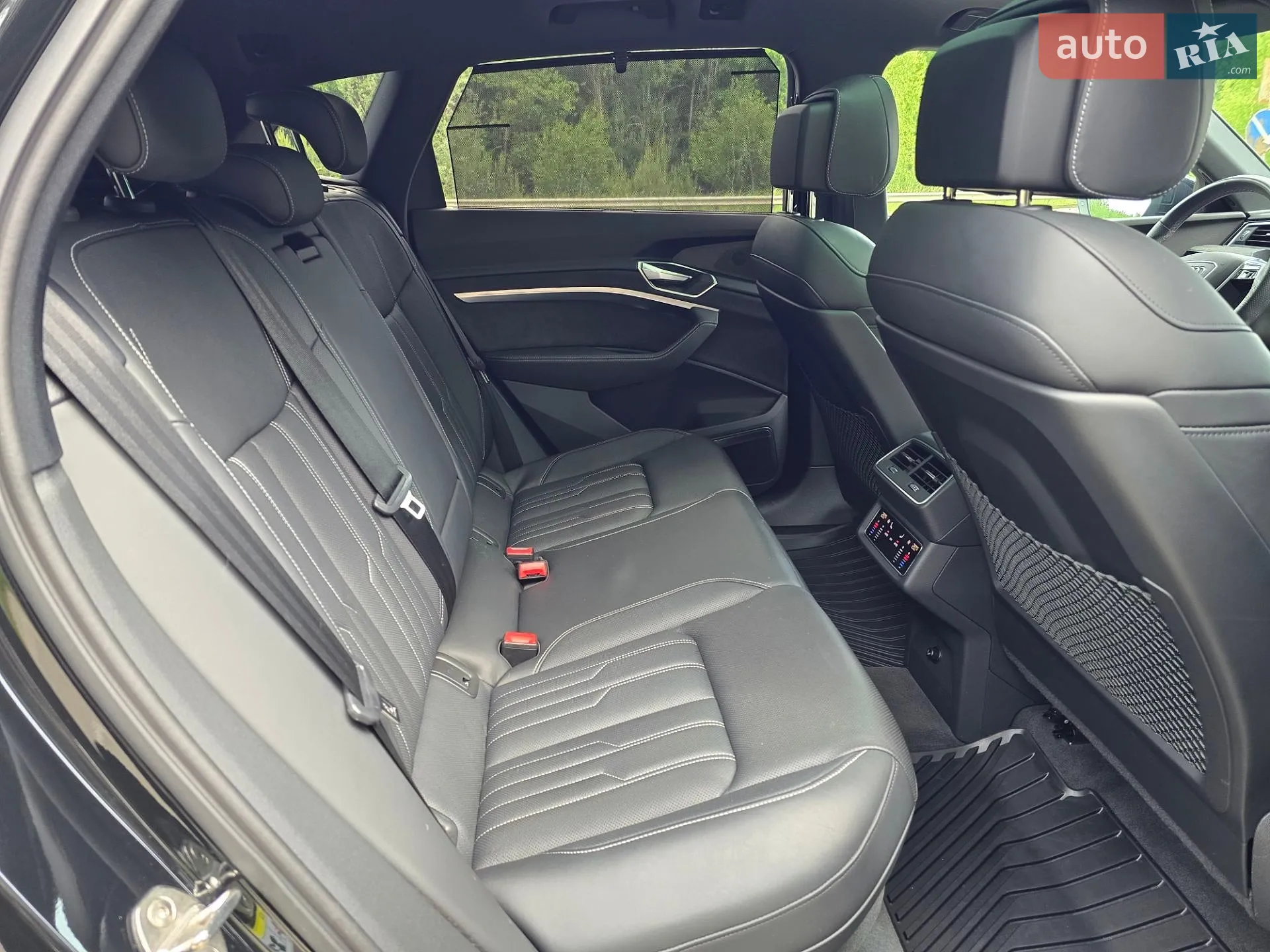2022 Audi e-tron S - мініатюра 75