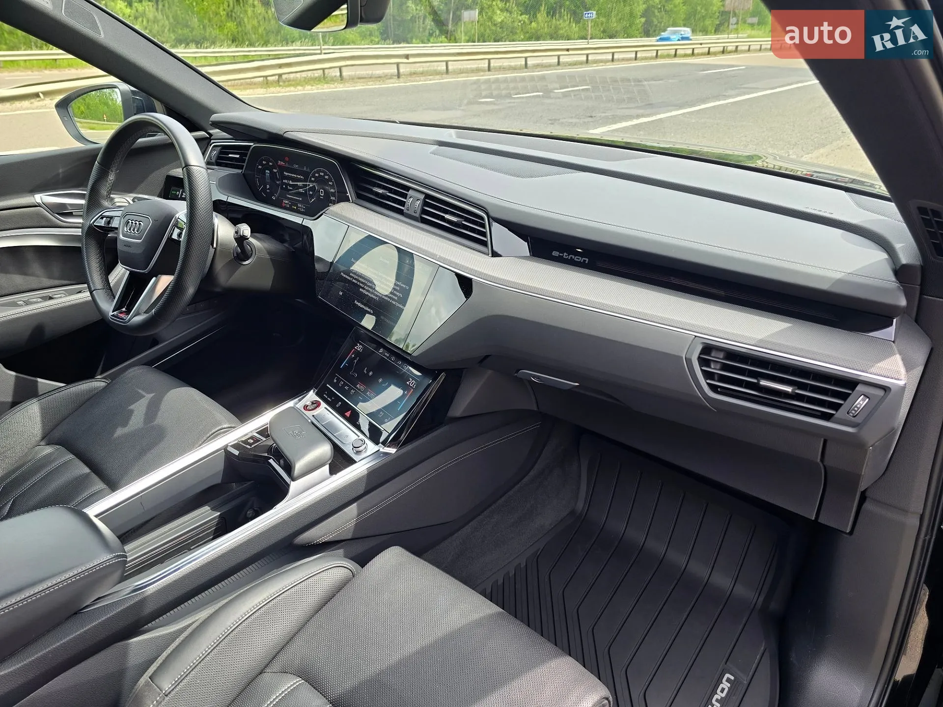 2022 Audi e-tron S - мініатюра 83