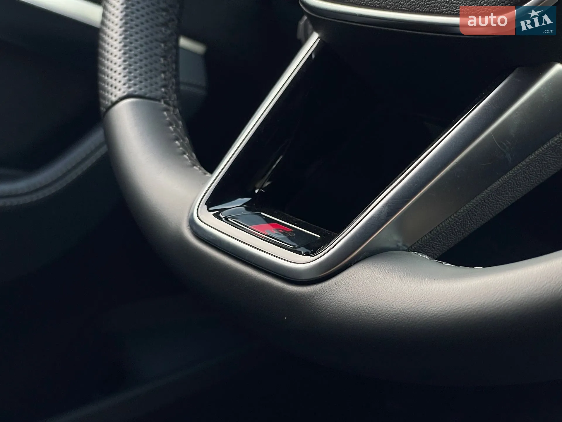2022 Audi e-tron S - мініатюра 46