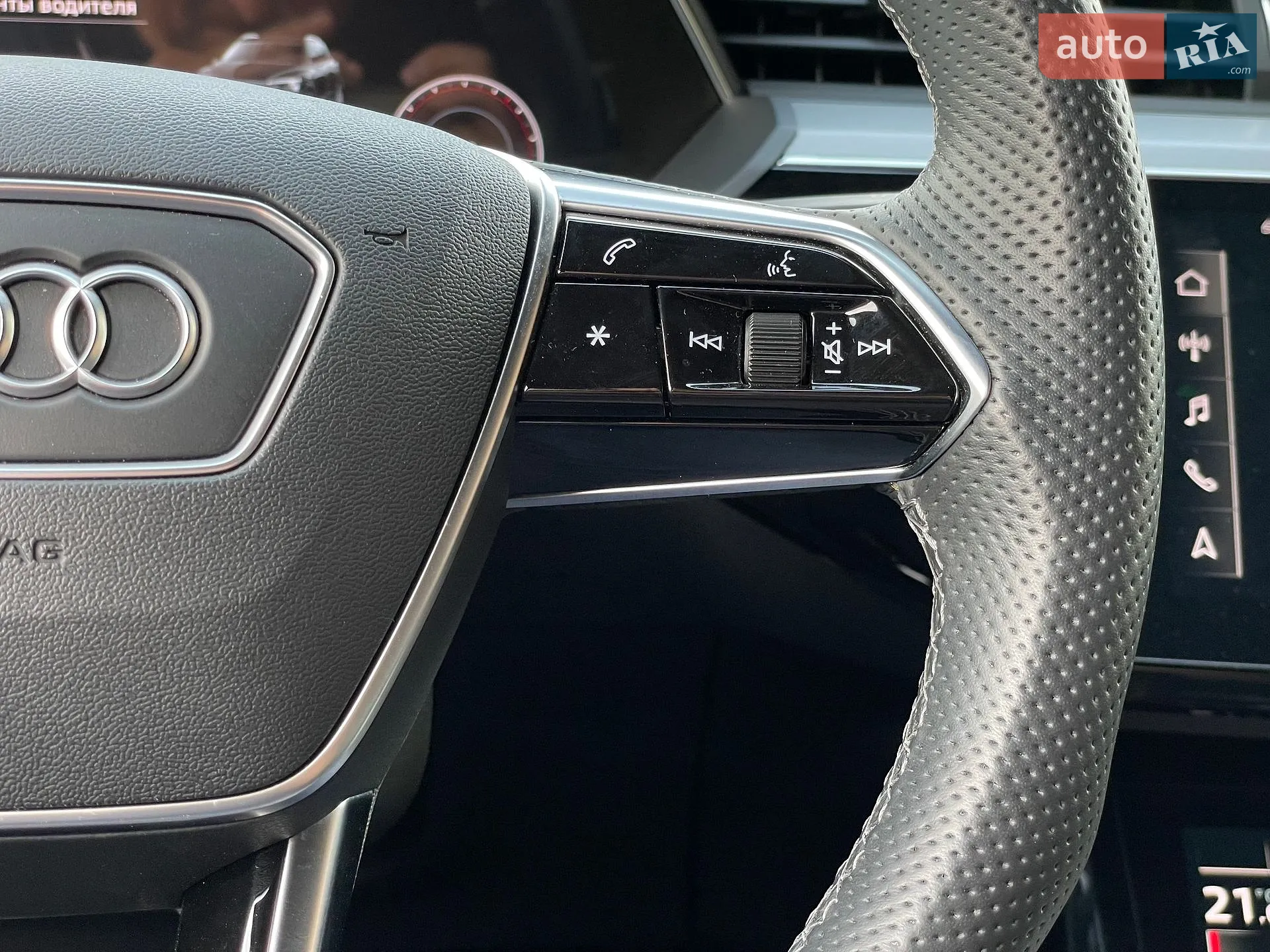 2022 Audi e-tron S - мініатюра 52