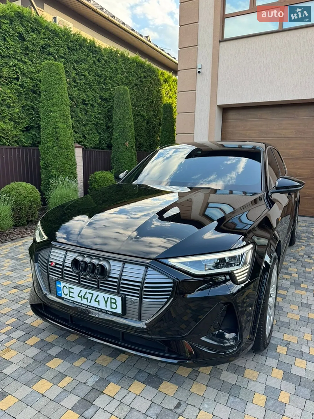 2021 Audi e-tron S - мініатюра 2