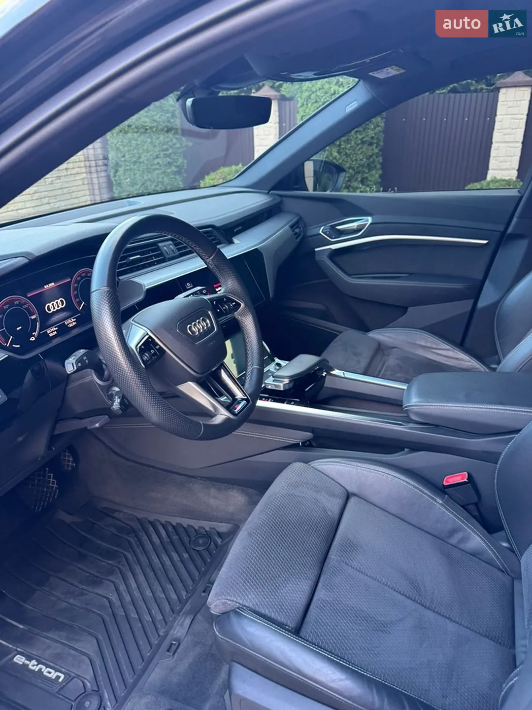 2021 Audi e-tron S - мініатюра 57