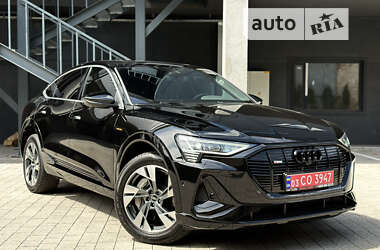 Позашляховик / Кросовер Audi e-tron Sportback 2022 в 