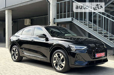 Позашляховик / Кросовер Audi e-tron Sportback 2022 в 