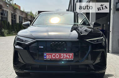 Позашляховик / Кросовер Audi e-tron Sportback 2022 в 