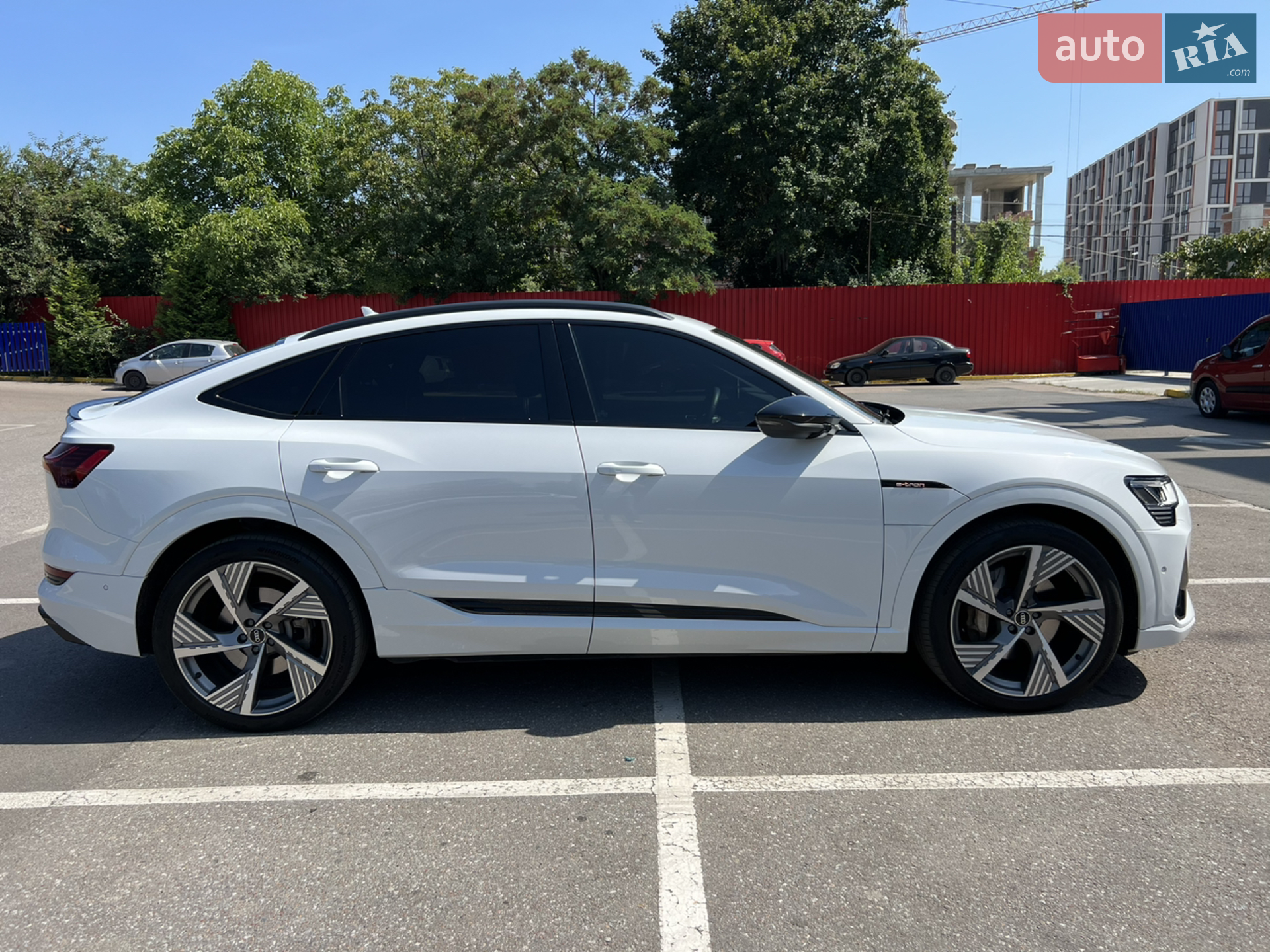 2021 Audi e-tron Sportback - мініатюра 28