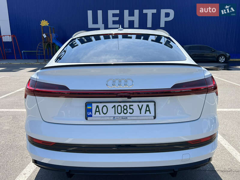 Позашляховик / Кросовер Audi e-tron Sportback 2021 в Ужгороді