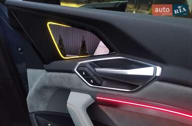 Внедорожник / Кроссовер Audi e-tron Sportback 2020 в 