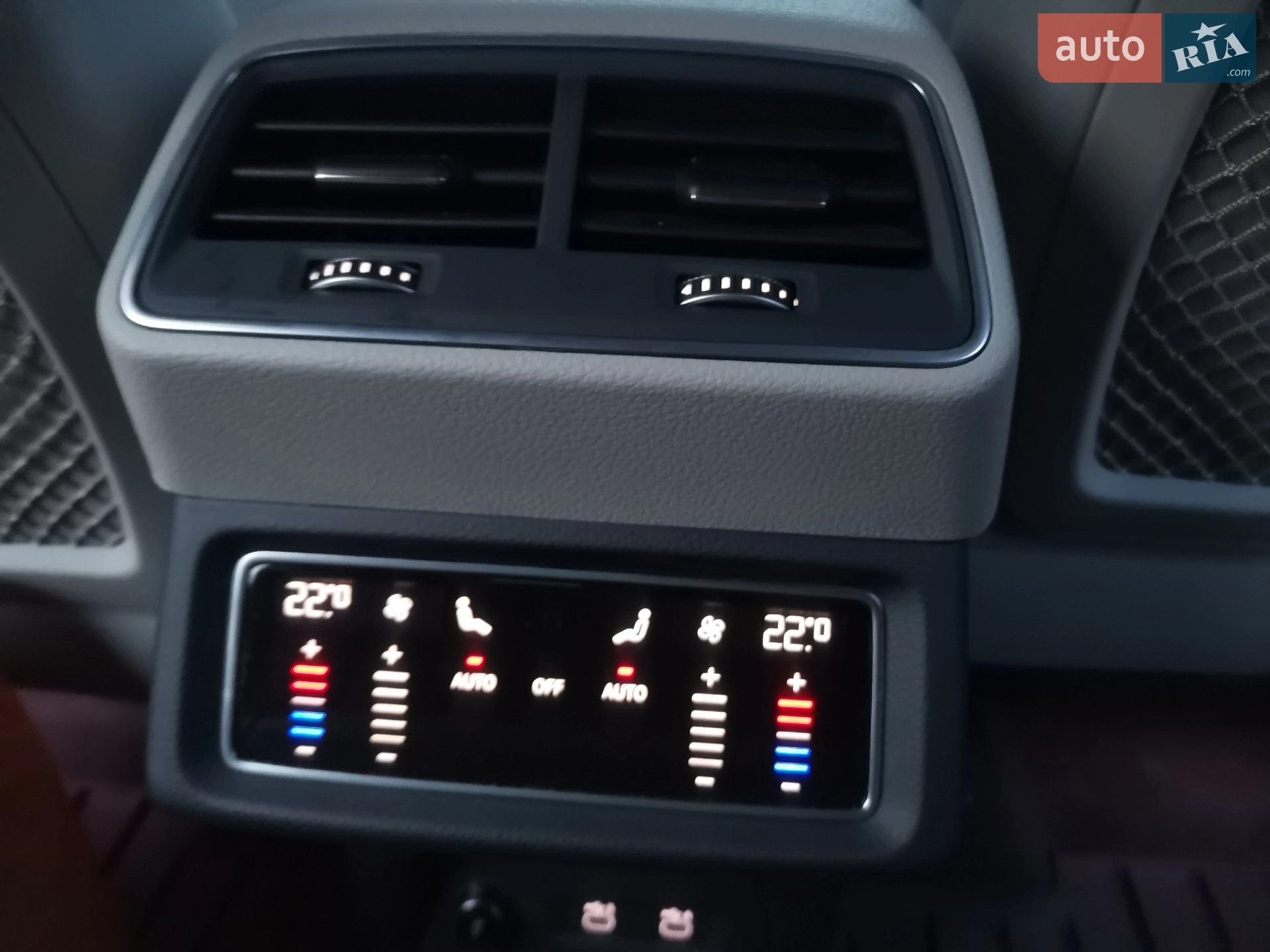 2020 Audi e-tron Sportback - мініатюра 63