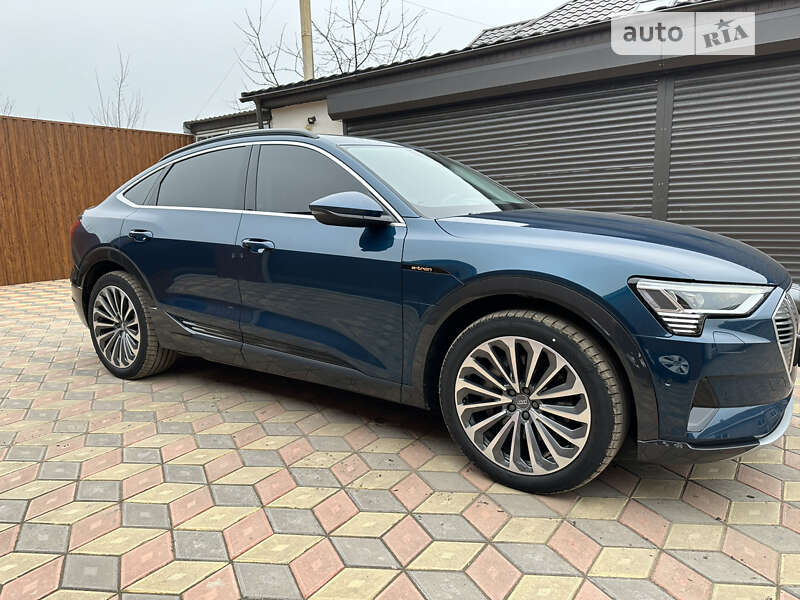 Внедорожник / Кроссовер Audi e-tron Sportback 2020 в Кривом Озере
