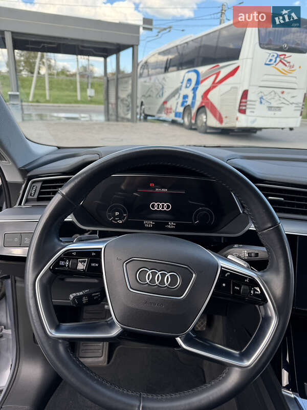 Внедорожник / Кроссовер Audi e-tron Sportback 2020 в Львове