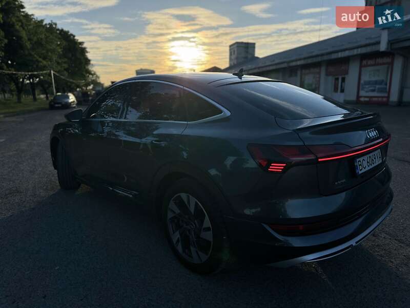 Позашляховик / Кросовер Audi e-tron Sportback 2020 в Львові