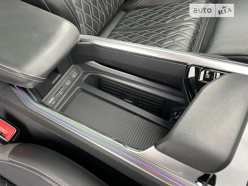 Позашляховик / Кросовер Audi e-tron Sportback 2020 в Львові