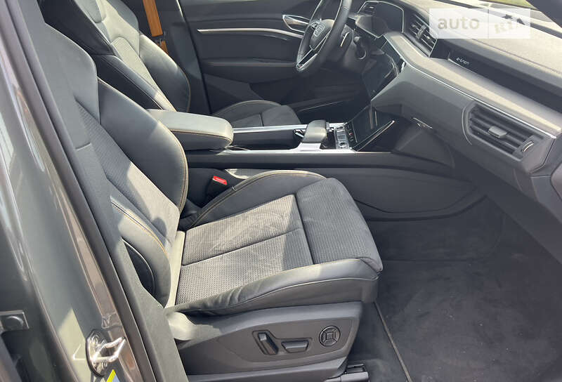 Позашляховик / Кросовер Audi e-tron Sportback 2022 в Львові фото 19 Позашляховик / Кросовер Audi e-tron Sportback 2022 в Львові