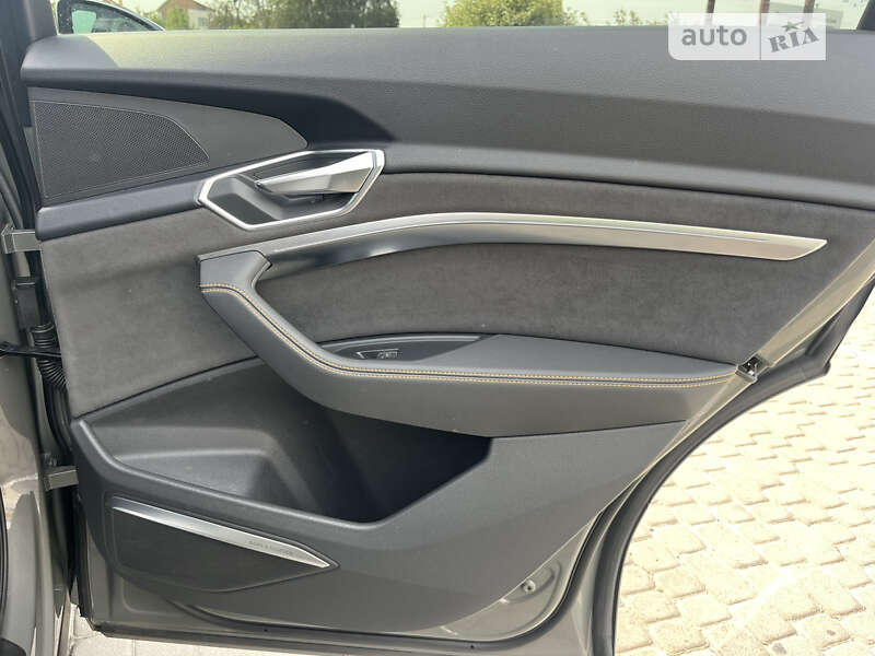 Позашляховик / Кросовер Audi e-tron Sportback 2022 в Львові фото 24 Позашляховик / Кросовер Audi e-tron Sportback 2022 в Львові