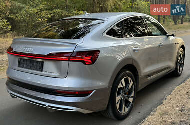 Внедорожник / Кроссовер Audi e-tron Sportback 2021 в 