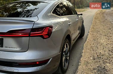 Внедорожник / Кроссовер Audi e-tron Sportback 2021 в 
