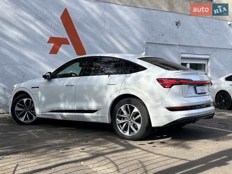 Внедорожник / Кроссовер Audi e-tron Sportback 2020 в Одессе