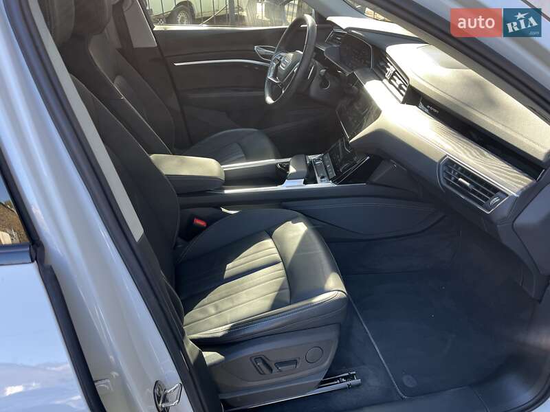 Внедорожник / Кроссовер Audi e-tron Sportback 2020 в Одессе